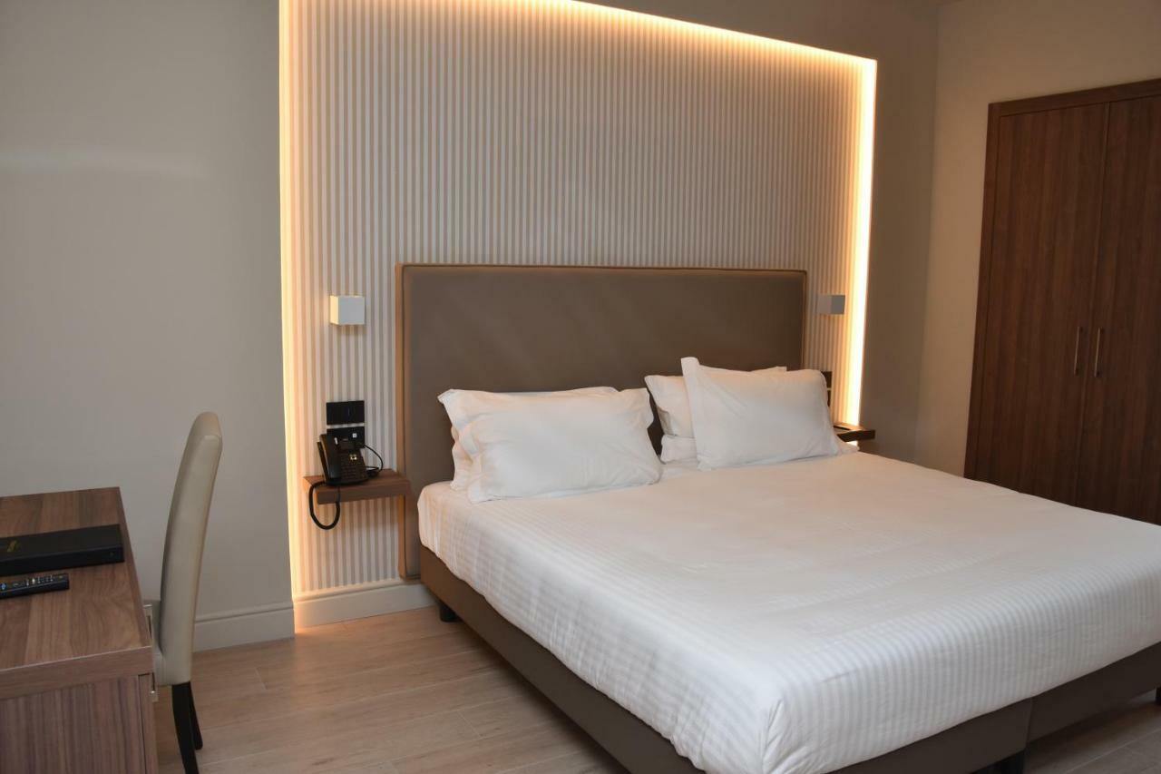 Hotel Commercio Battipaglia Esterno foto